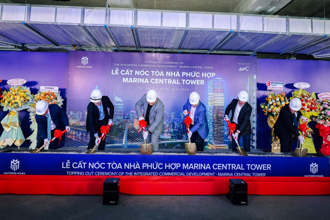 Lễ cất nóc  Marina Central Tower